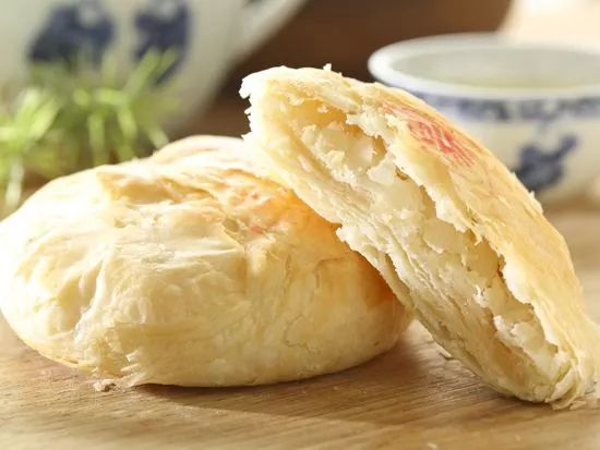 春风满眼尽是春色,纵目天涯浅黛春山的意思是什么