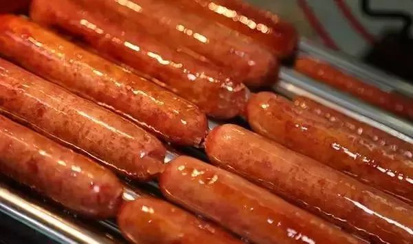 315曝光的食品有哪些危害人体,2022央视315黑榜食品全名单辣条