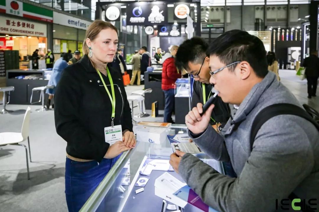 看好你家孩子，*子烟电**正在诱惑他们上瘾