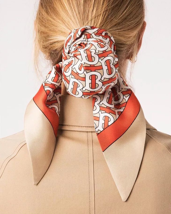 都挺好苏明玉丝巾是哪个牌子的,苏明玉同款丝巾