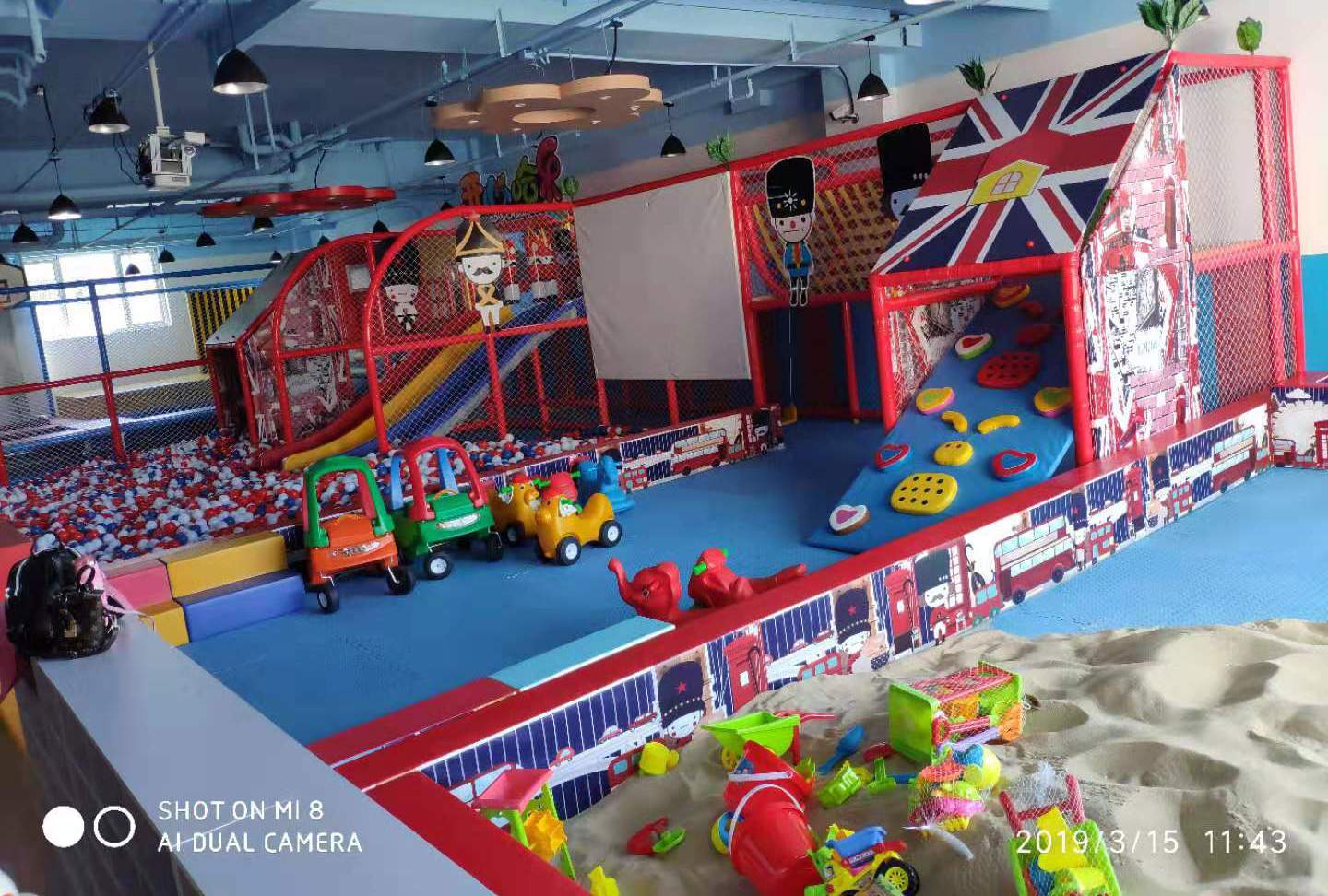儿童城堡乐园加盟,游乐场室内儿童乐园加盟厂家