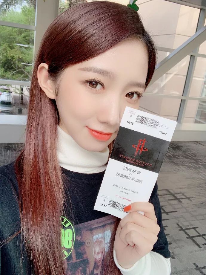 高街里捞夯货要选对KOL,比如宋祖儿孟美岐和张嘉倪她们……