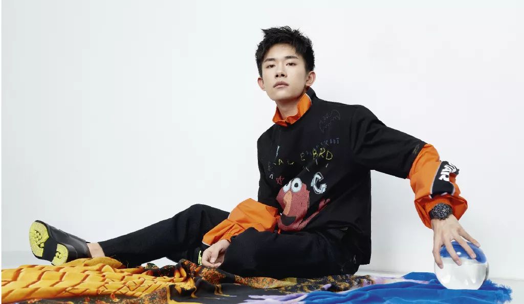 高街里捞夯货要选对KOL,比如宋祖儿孟美岐和张嘉倪她们……