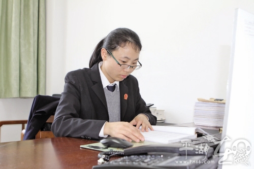 平湖法院陈晓:连续疾病困扰依然坚守审判岗位