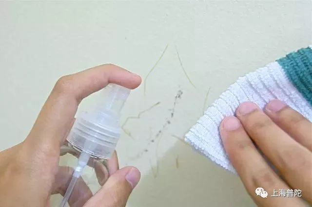 白墙弄脏了怎么处理干净,白墙油烟弄脏了怎么把它变白