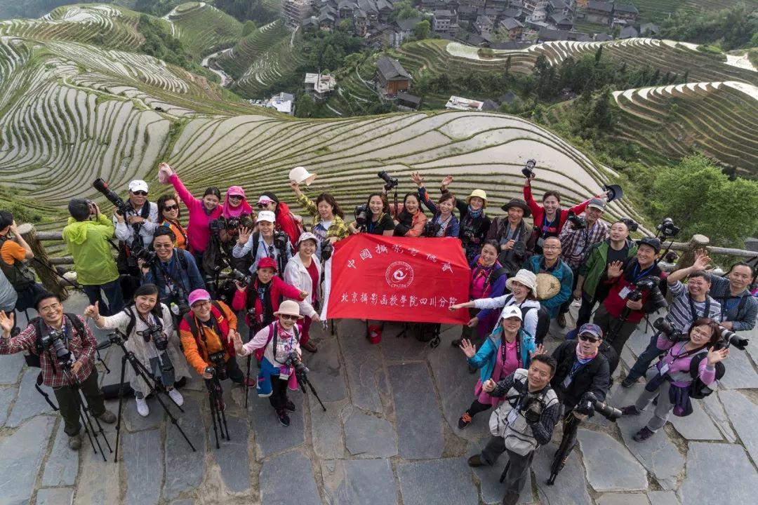 为优秀的学校点赞,为母校成绩点赞