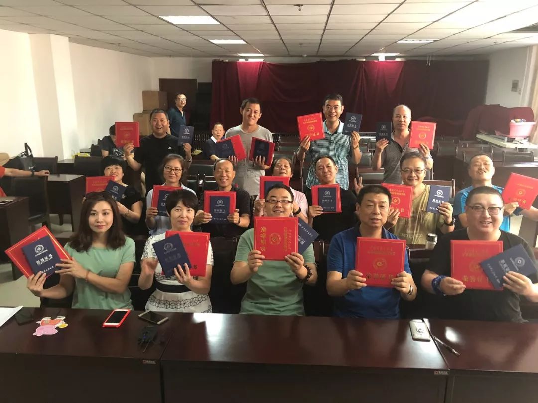 为优秀的学校点赞,为母校成绩点赞