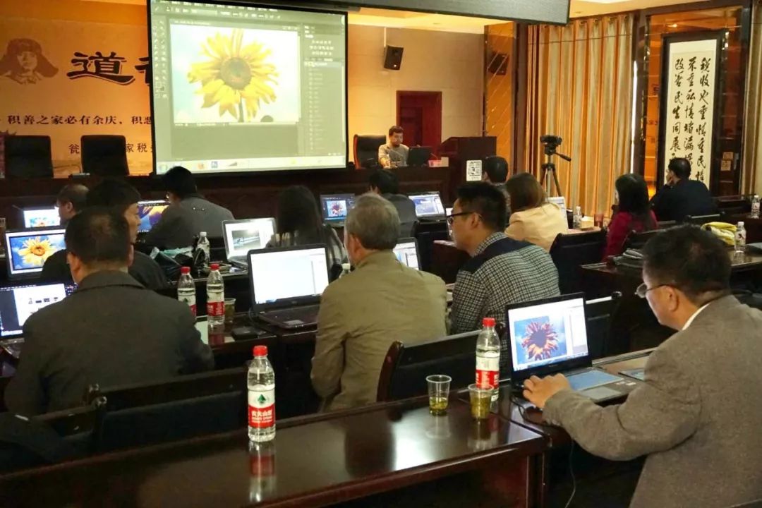 为优秀的学校点赞,为母校成绩点赞