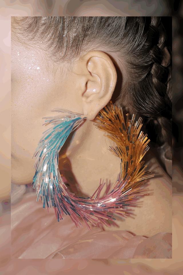 2022深圳时装周走秀完整版,上海时装周2022fw大秀