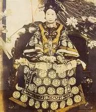 中国第一个奔驰车主,奔驰中国第一位车主叫什么