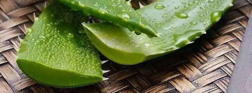 用了几年的火山泥一洗白,用火山泥洗澡