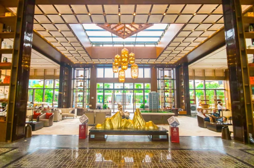 只要¥488元，珠光御景温泉美食酒店随你浪！温泉SPA+自助餐+精美下午茶+龙归寨门票~周末通用！