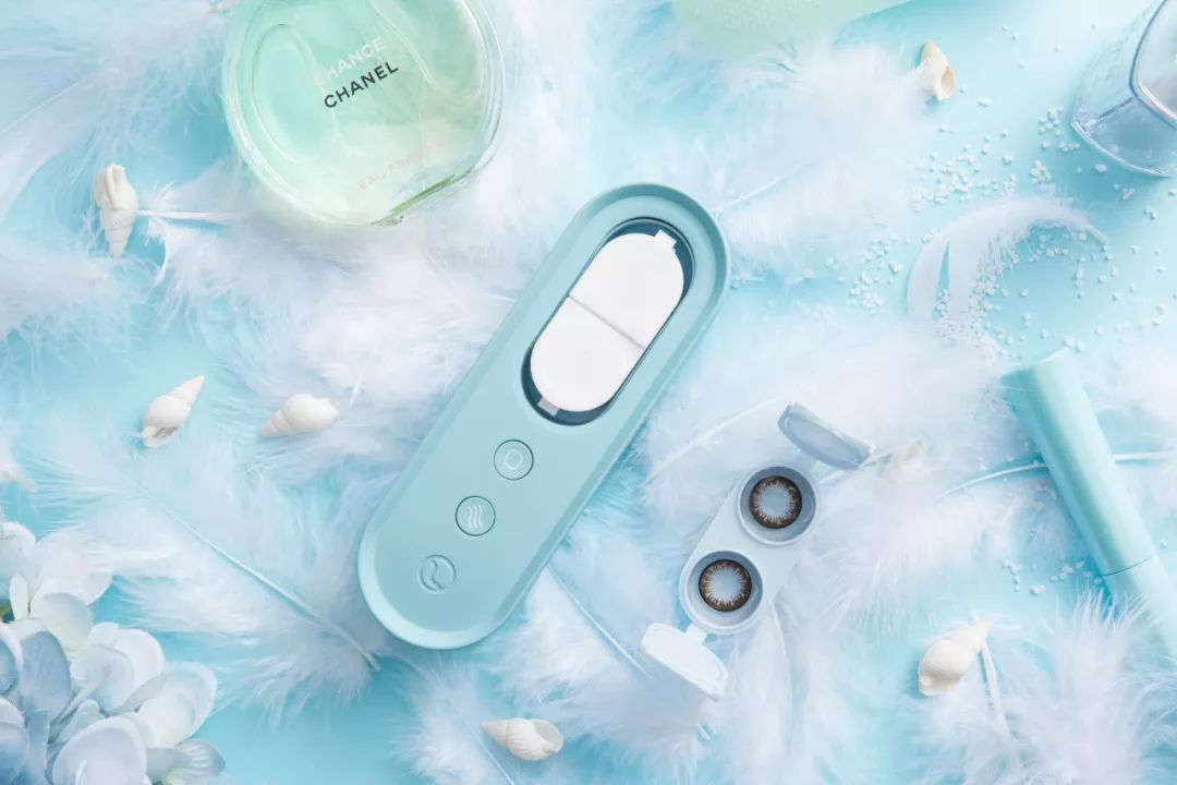 给隐形*党**最强势的福利！能自动洗镜的黑科技，告别昂贵日抛~