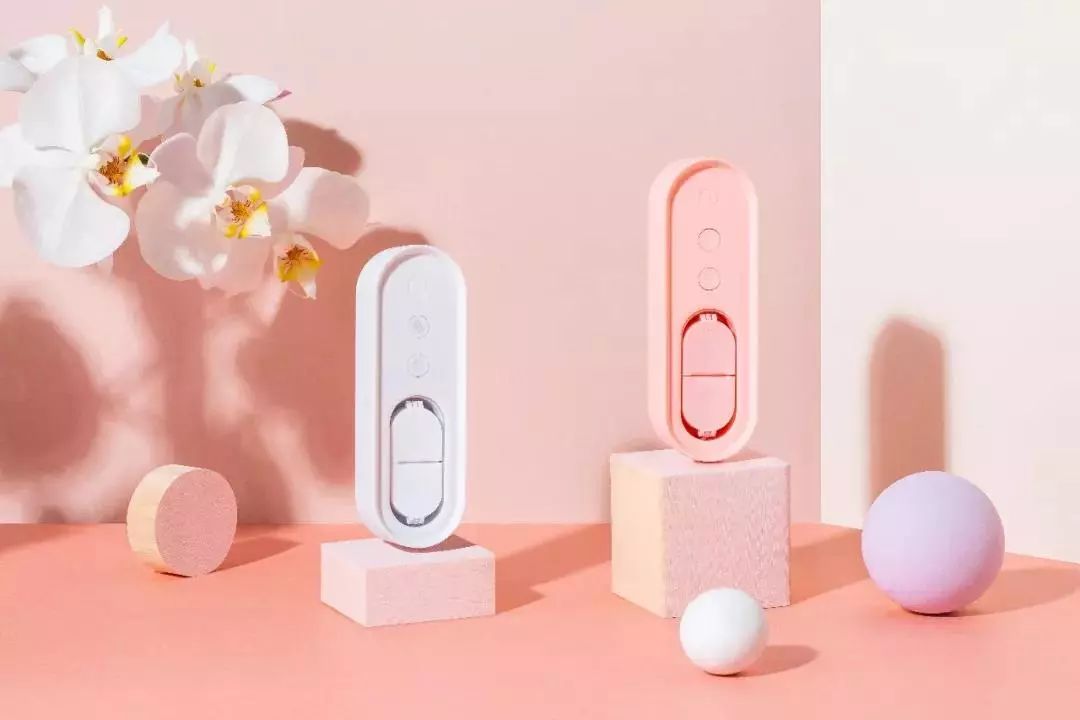 给隐形*党**最强势的福利！能自动洗镜的黑科技，告别昂贵日抛~