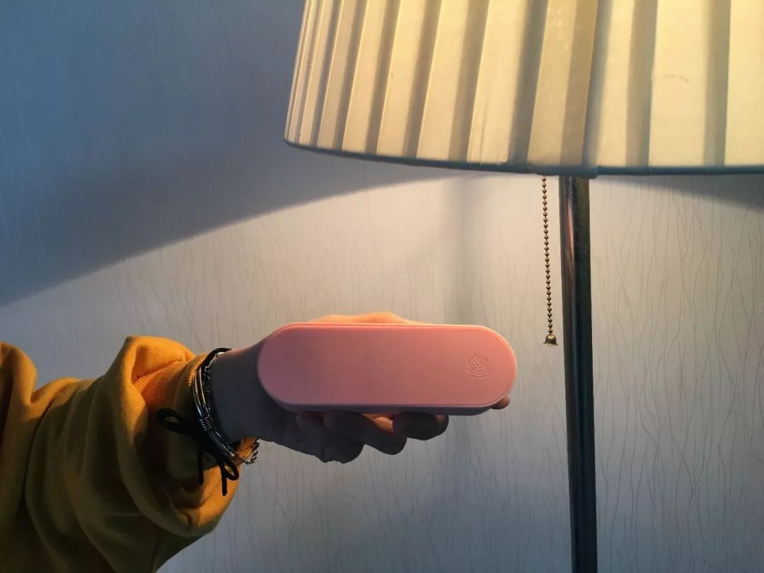 给隐形*党**最强势的福利！能自动洗镜的黑科技，告别昂贵日抛~