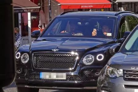 贝克汉姆和乔科尔,贝克汉姆连中三桶