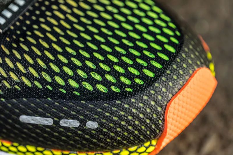 想买双叱咤健身房和街头的跑鞋?本次开箱一定要看!