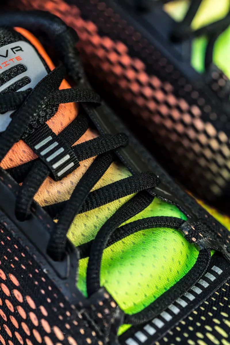 想买双叱咤健身房和街头的跑鞋?本次开箱一定要看!