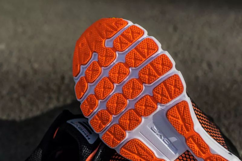 想买双叱咤健身房和街头的跑鞋?本次开箱一定要看!