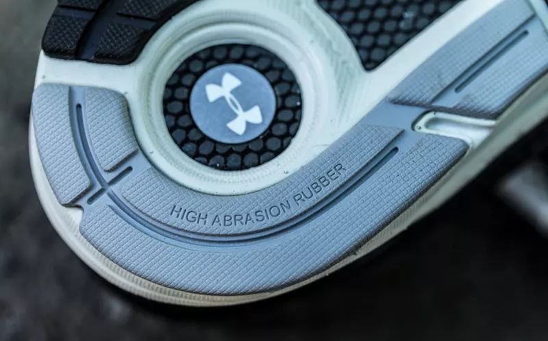 想买双叱咤健身房和街头的跑鞋?本次开箱一定要看!