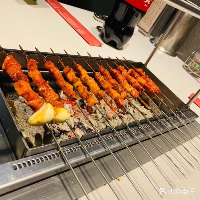 鲜城探店|石家庄这几家爆火的撸串儿店，吃一口让你欲罢不能！！