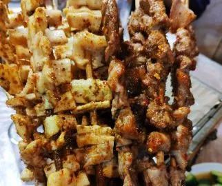 鲜城探店|石家庄这几家爆火的撸串儿店，吃一口让你欲罢不能！！