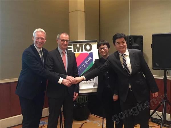 智能科技引领未来让生活更便利,智能科技引领未来生活