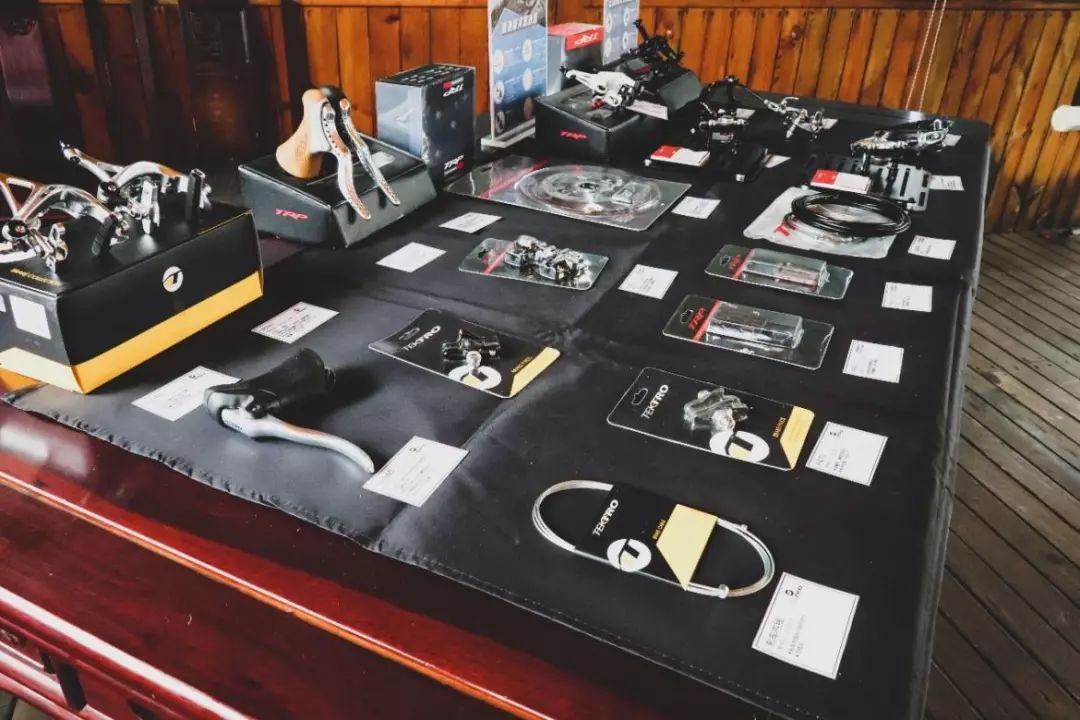 迪卡侬tribanrc公路车,迪卡侬新款公路车rc500