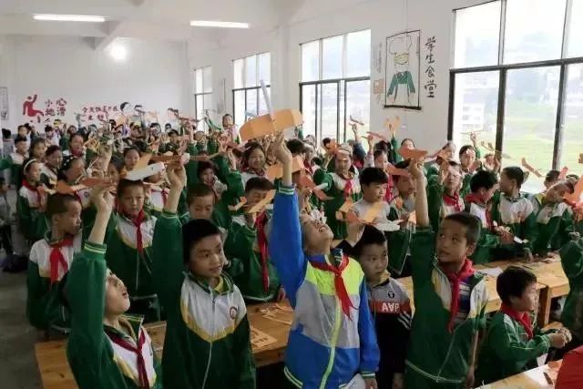 东江网8周年！价值20000000元福利等你们来瓜分！！