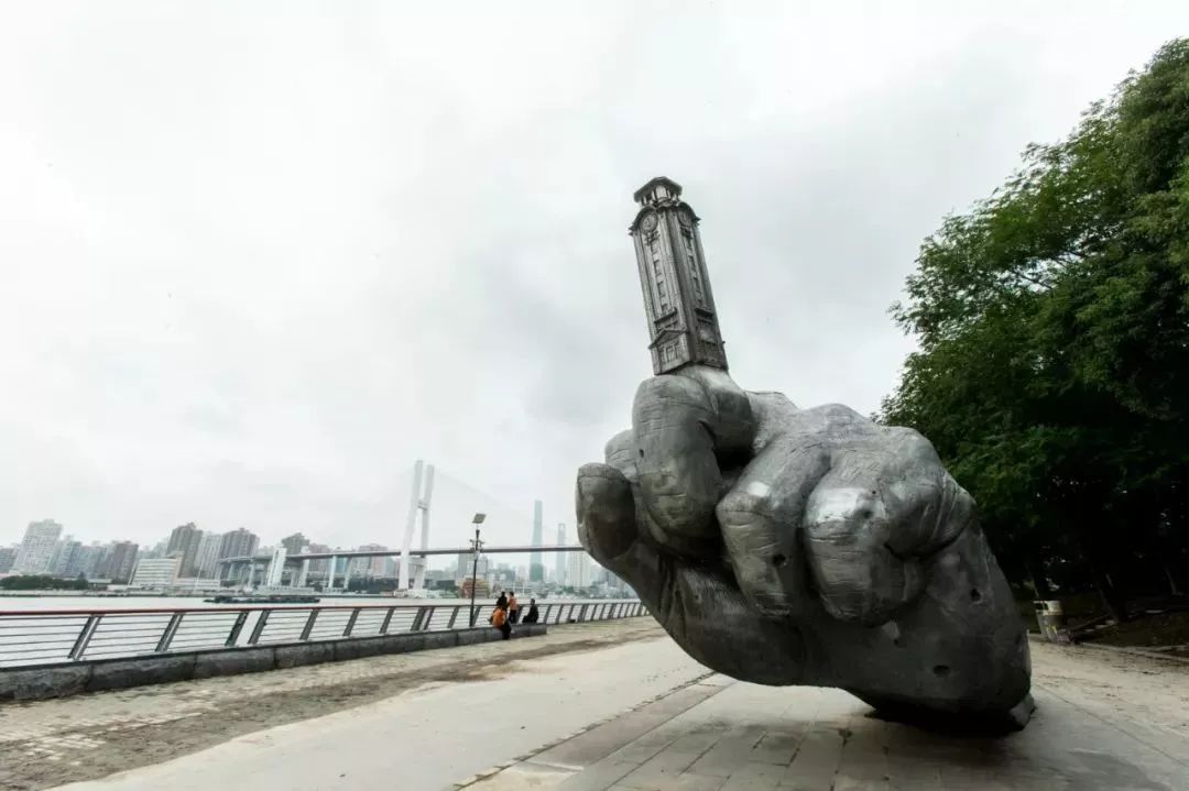 上海黄浦江旁边的公园,黄浦江边上的公园