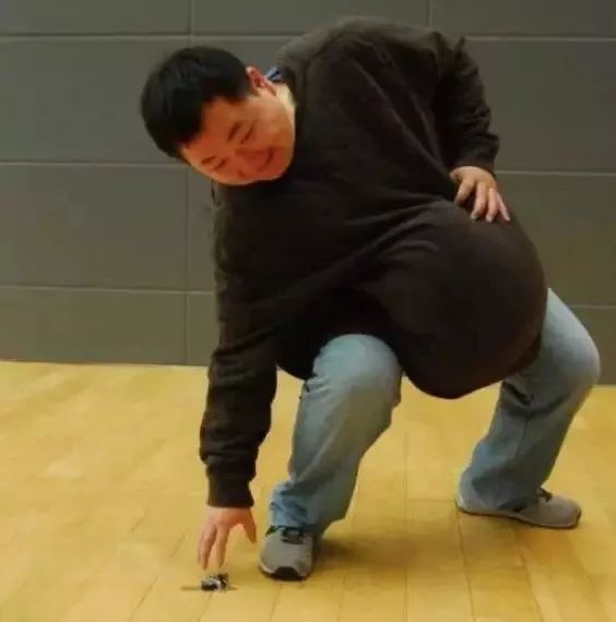 当女人说“哇我可以站着尿尿耶”，有的人就炸了