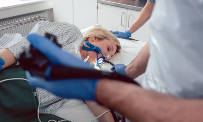 饭后三个表现说明胃癌的前兆,早期胃癌饭后出现什么征兆