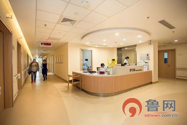 产妇突发羊水栓塞危急时刻,产妇脐带脱垂紧急抢救演练