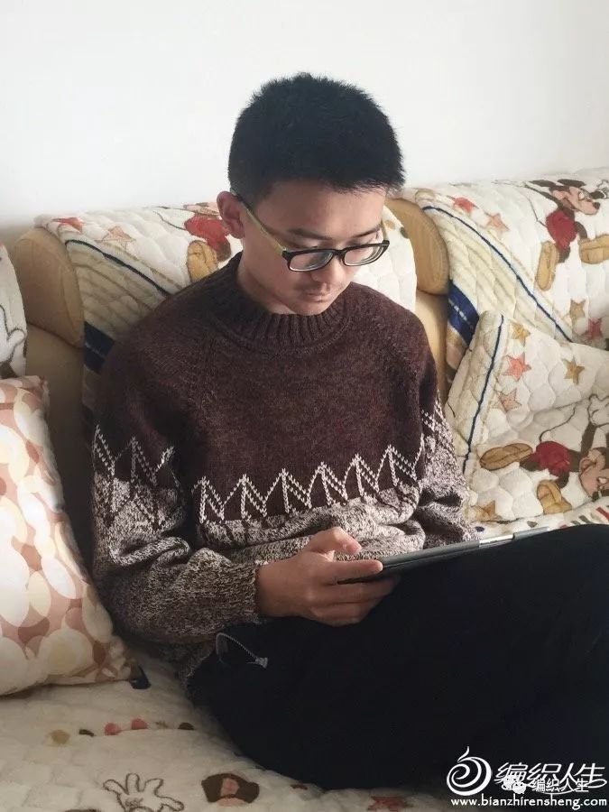 朱一龙同款毛衣刺绣方法,朱一龙白色毛衣编织教程