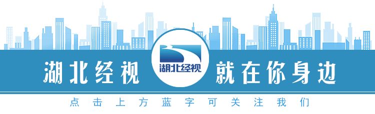 武汉小伙为网恋“女友”一晚上充8千多话费，结果对方是三个抠脚大汉…