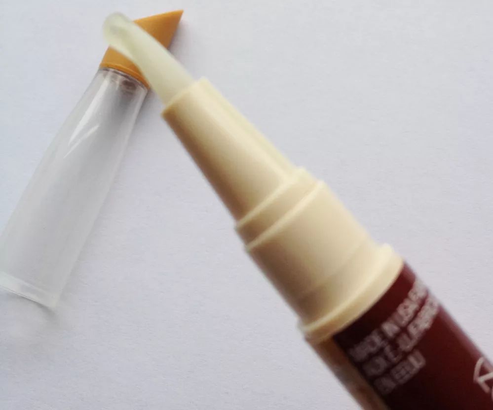 姑娘，我看你双目涣散、唇周长毛、乳晕发黑......