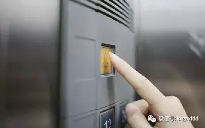 电梯被困如何自救温馨提示,被困电梯如何自救安全教育