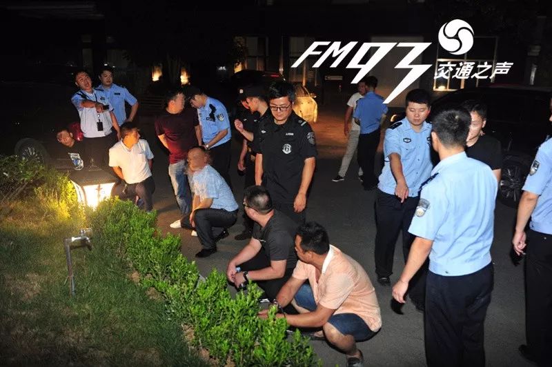 500万买宾利,2500万买画,给情人转账13145214元……浙江这个老板,活该!