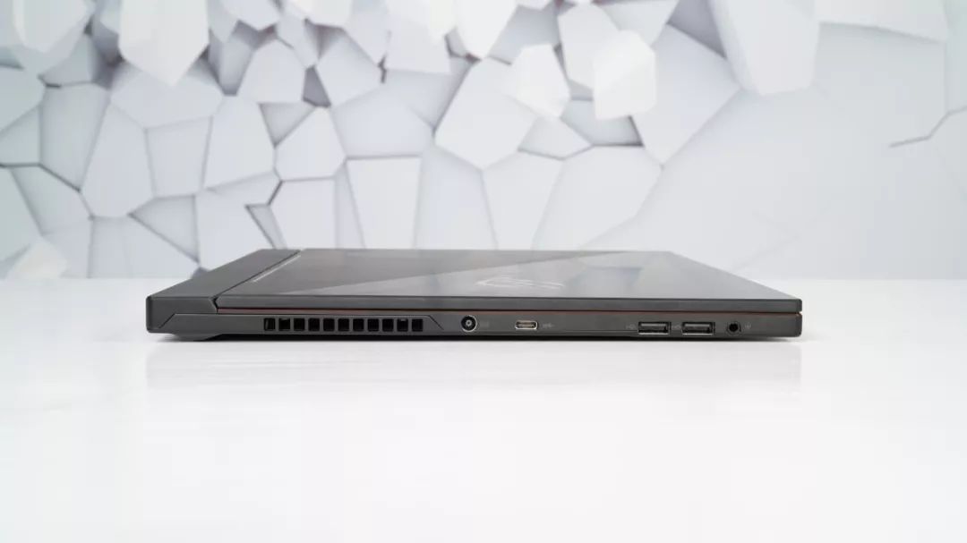 目前散热最强的游戏本,游戏本和轻薄本哪个散热好