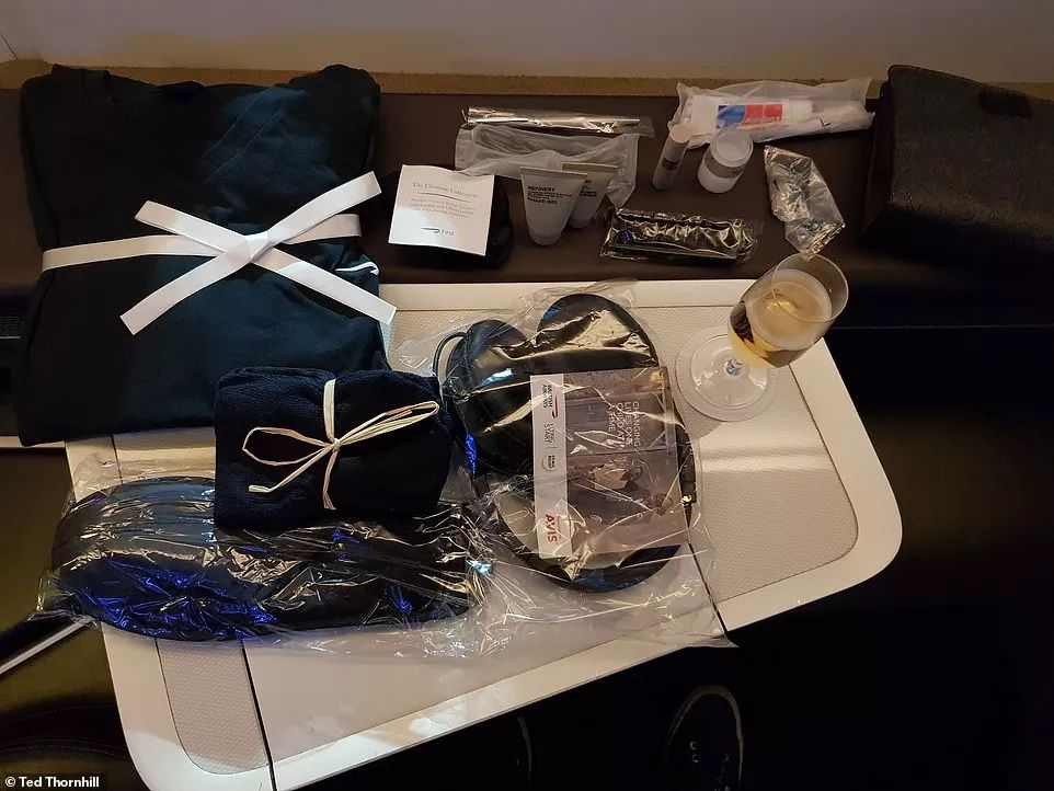 世界各国飞机头等舱对比,飞机的头等舱到底有多豪华