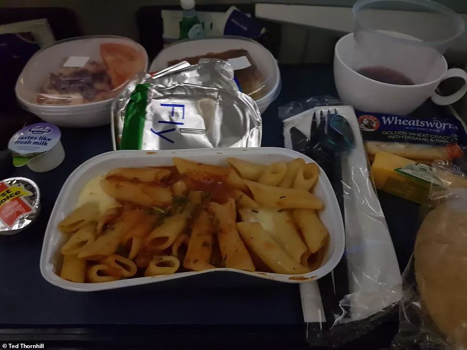 世界各国飞机头等舱对比,飞机的头等舱到底有多豪华