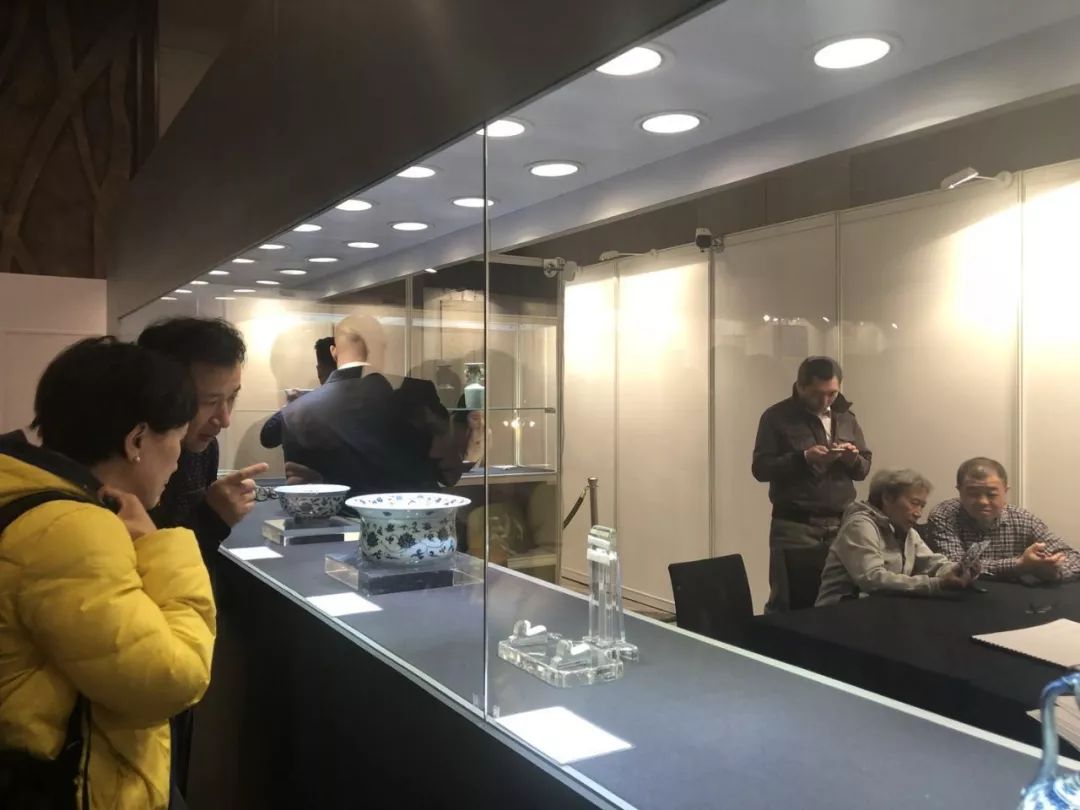 苏富比香港春拍,香港苏富比瓷器2022春拍