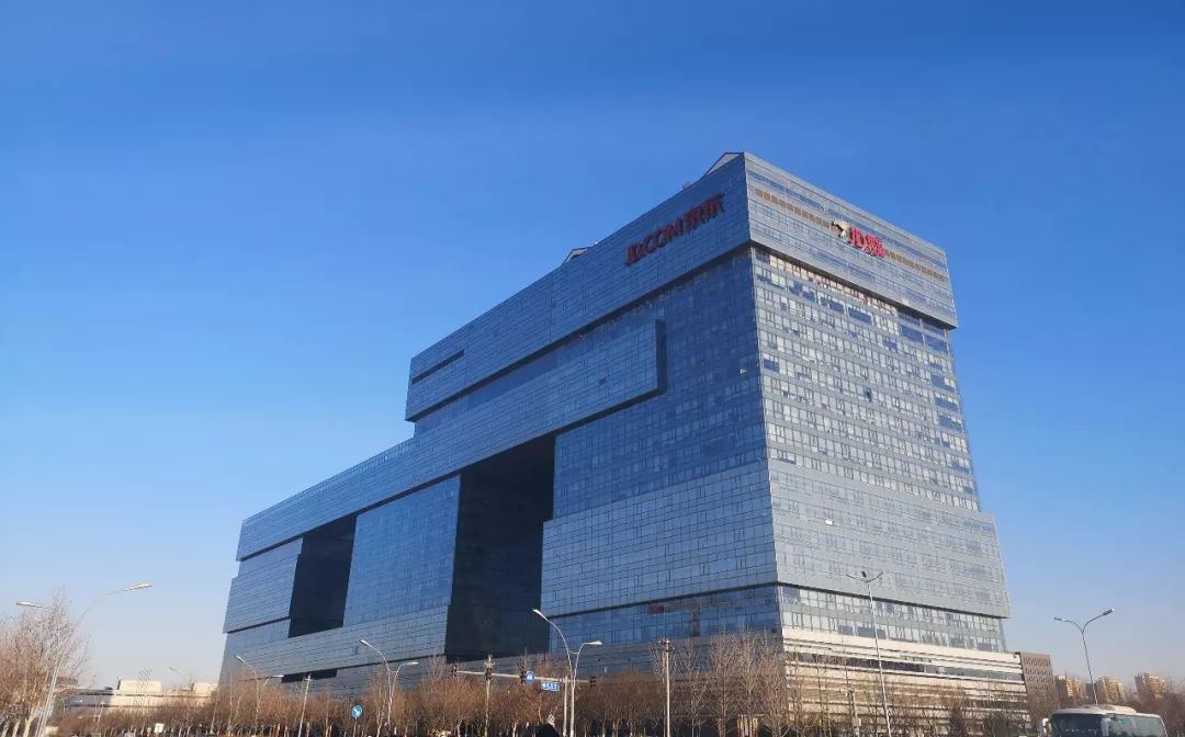 其实京东还有个数科学院，它让学员从“学知识”变成“讲知识”