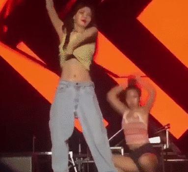 公布恋情被公司开除背假香奈儿都能带货说她是“人间毒药”我服！