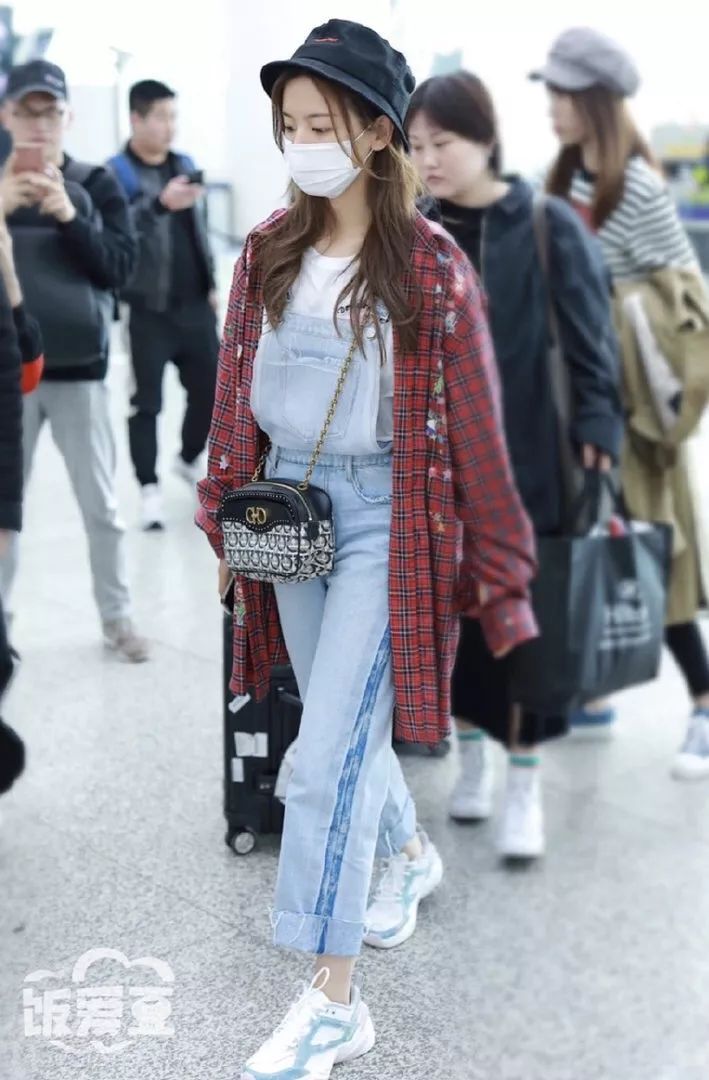 花钱减压|小锦鲤，穿花衣，年年春天来这里~就要超越小燕子了！