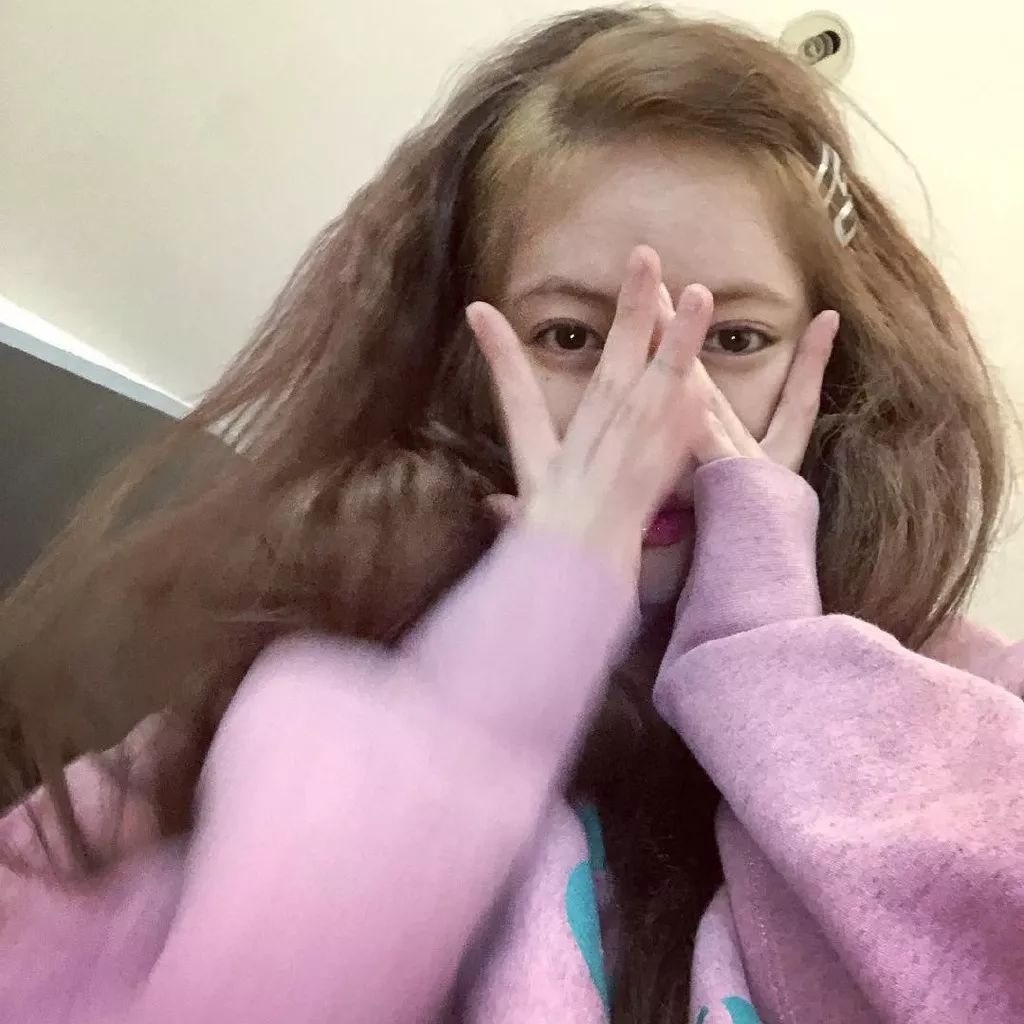 公布恋情被公司开除背假香奈儿都能带货说她是“人间毒药”我服！