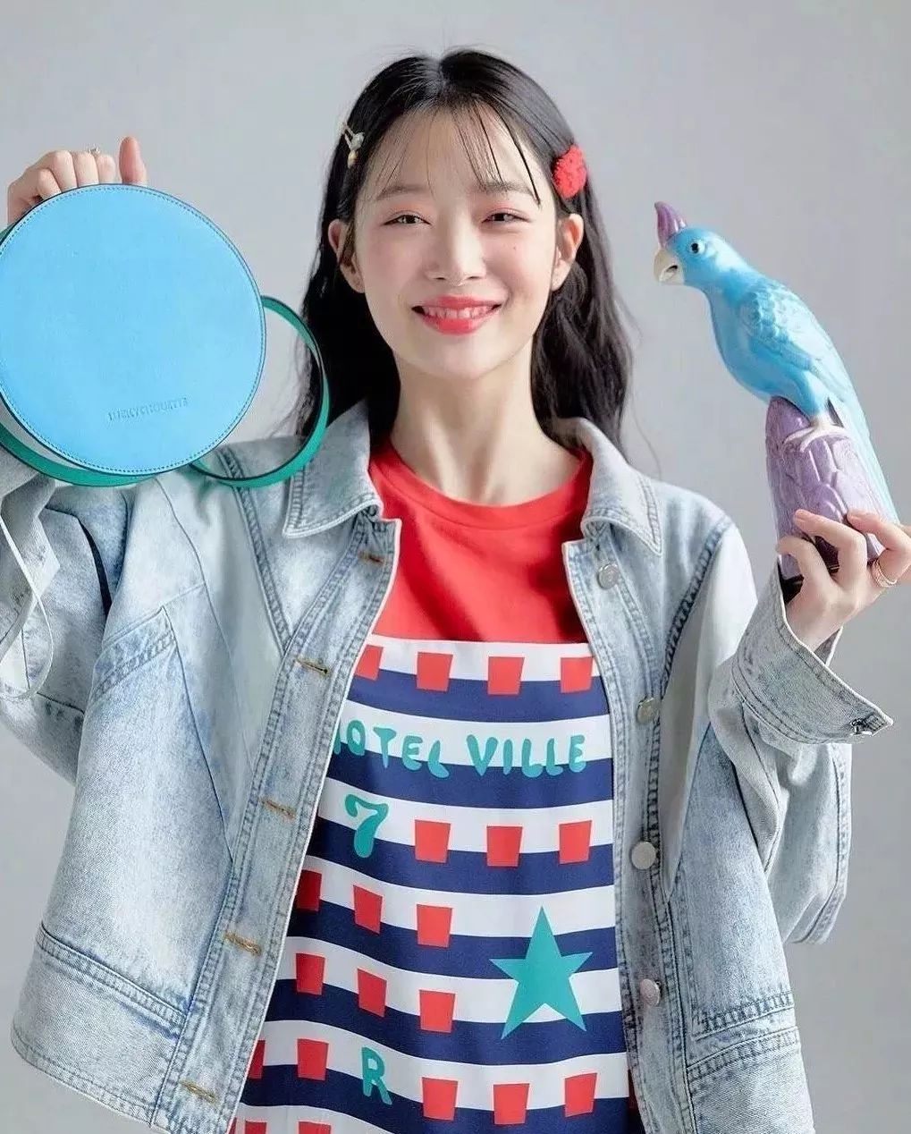 公布恋情被公司开除背假香奈儿都能带货说她是“人间毒药”我服！