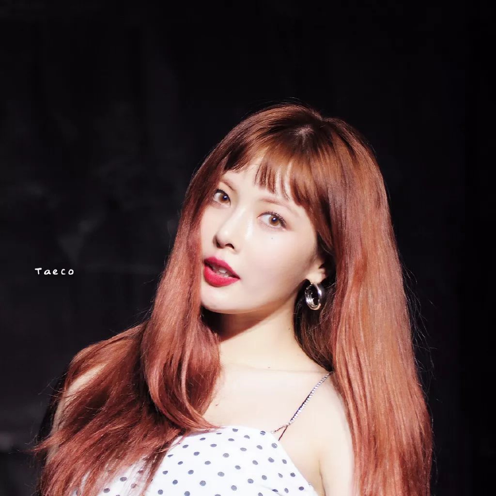 公布恋情被公司开除背假香奈儿都能带货说她是“人间毒药”我服！