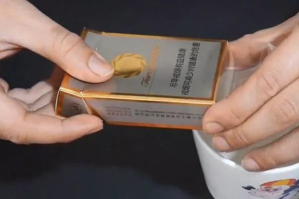 买毒买到假货也报警的原视频,买冰糖的人报警