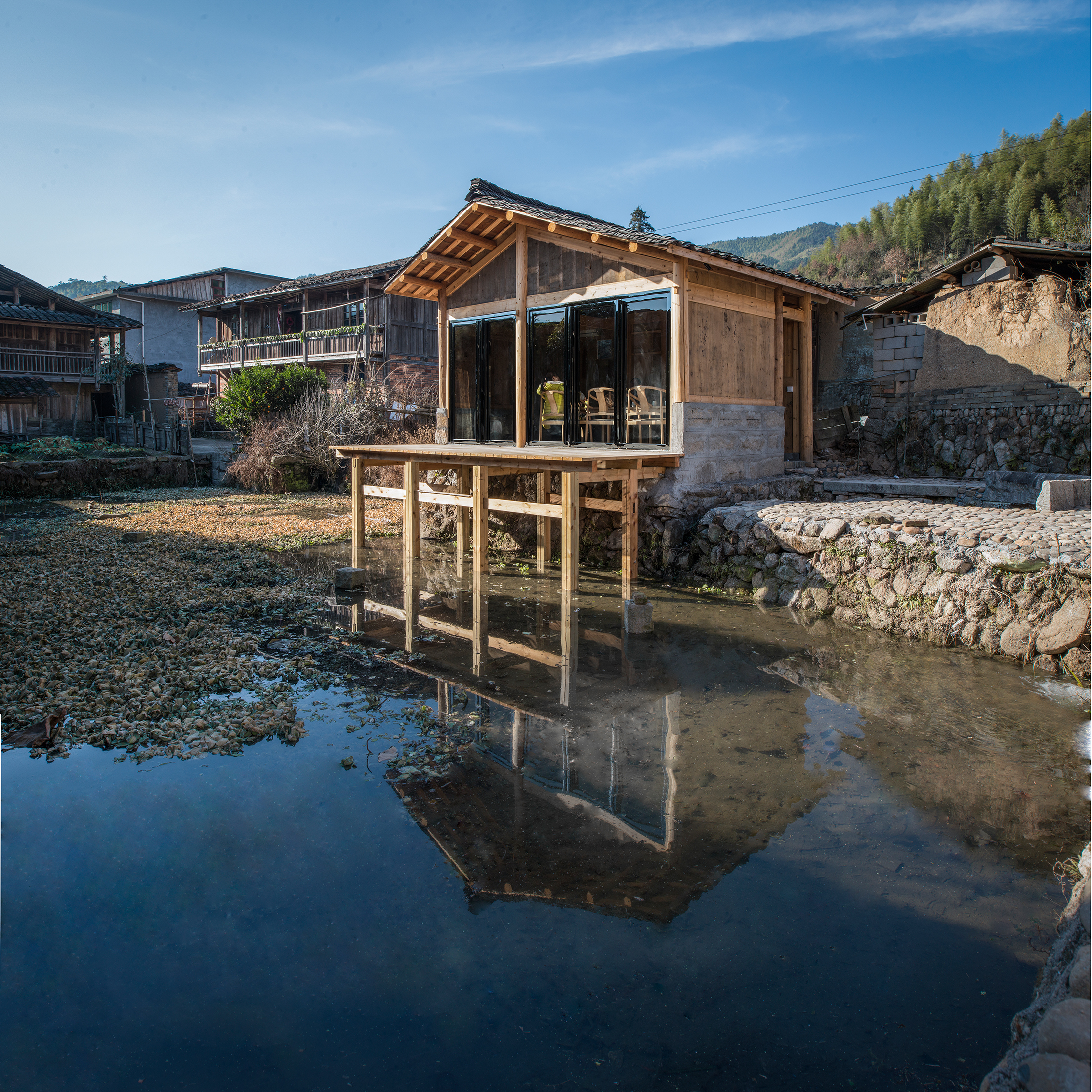 店铺合集丨那些深夜里的酒吧为何让你如此着迷？